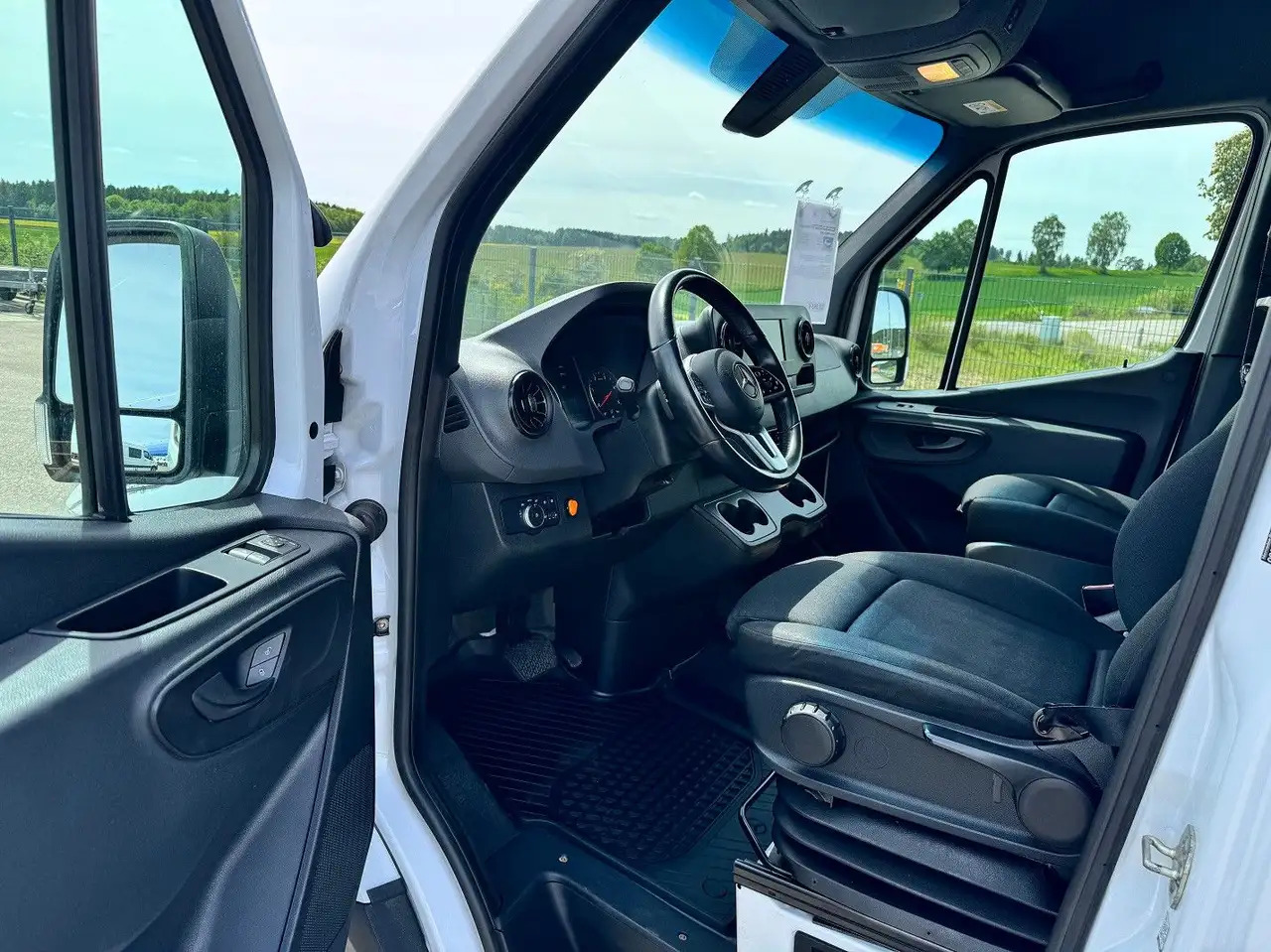 Furgon Mercedes-Benz Sprinter 317 CDI Lang Hoch Klima MBUX AHK: slika 8