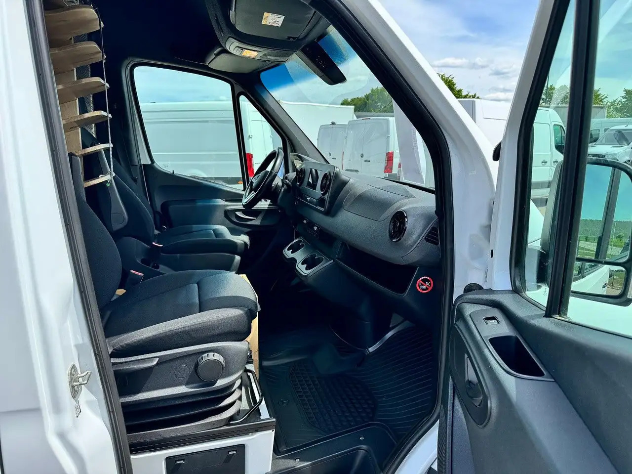 Furgon Mercedes-Benz Sprinter 317 CDI Lang Hoch Klima MBUX AHK: slika 9