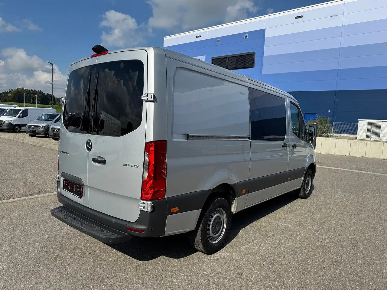 Furgon Mercedes-Benz Sprinter 317 CDI Lang Silber MBUX RWD Klima: slika 6