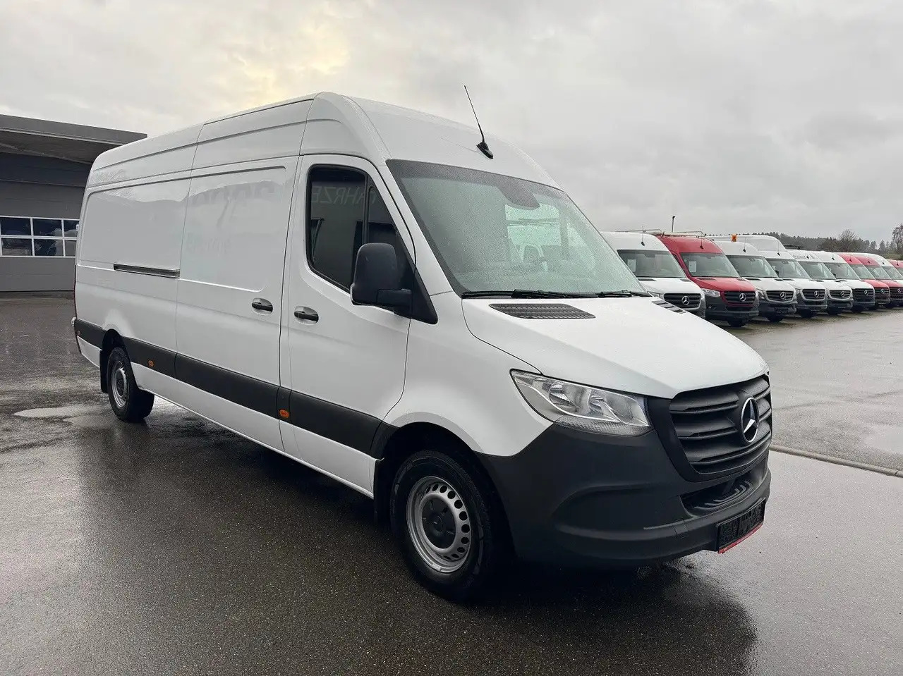 Mercedes-Benz Sprinter 317 Maxi Lang Klima MBUX 3,5t AHK - Furgon: slika 2 Mercedes-Benz Sprinter 317 Maxi Lang Klima MBUX 3,5t AHK - Furgon: slika 2