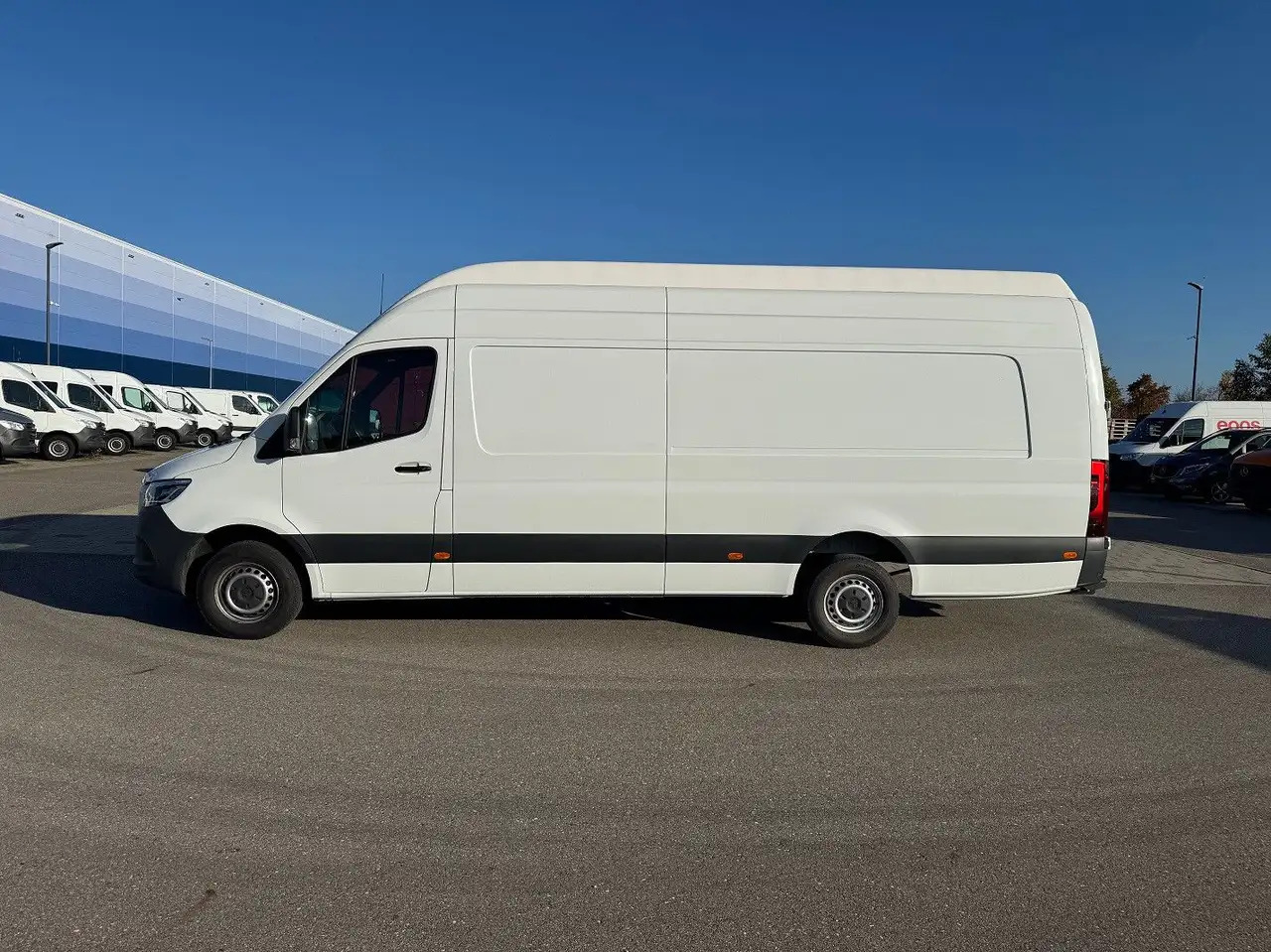Mercedes-Benz Sprinter 319 CDI Maxi Lang Extralang XXL LED - Furgon: slika 3 Mercedes-Benz Sprinter 319 CDI Maxi Lang Extralang XXL LED - Furgon: slika 3