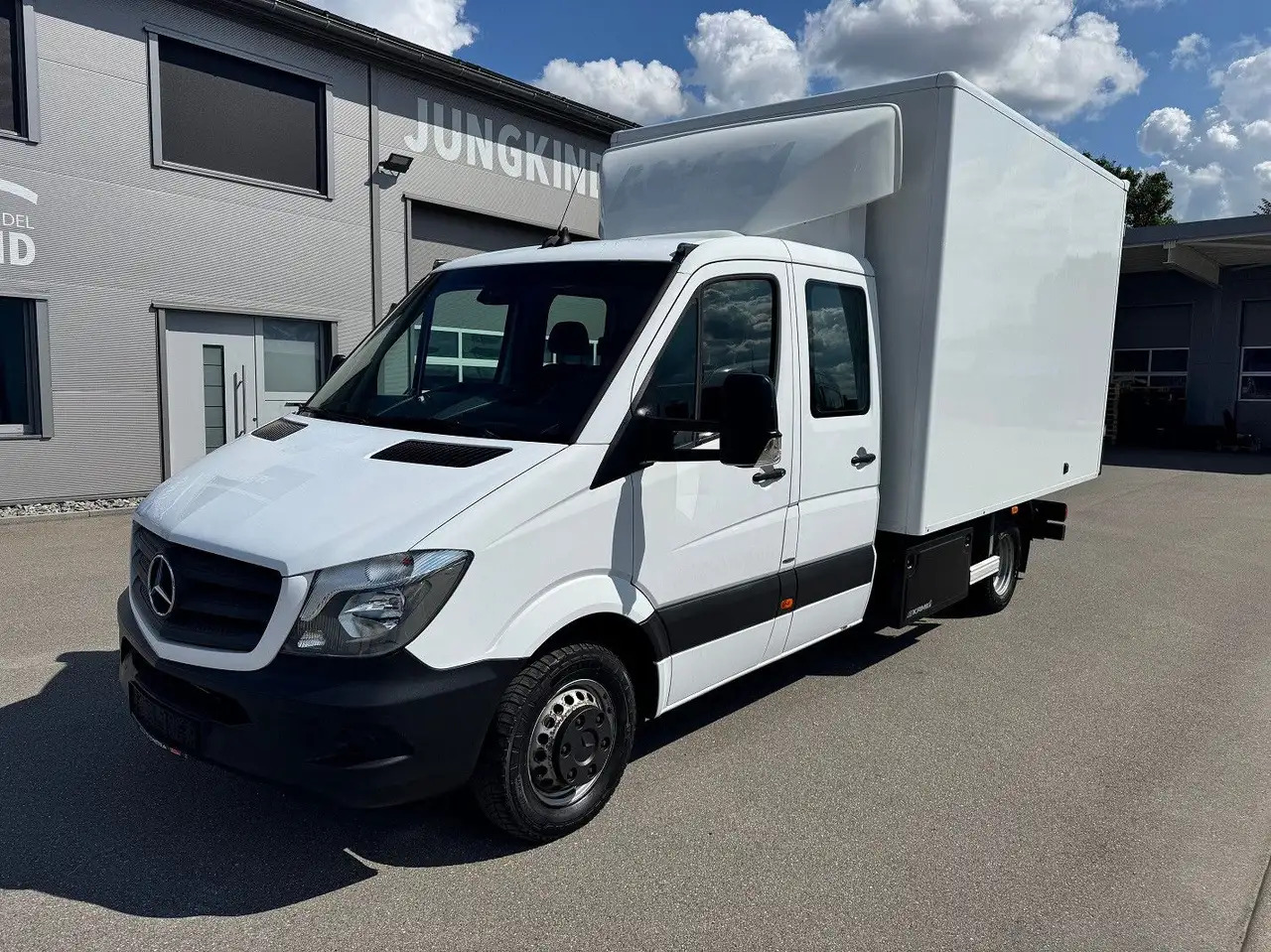 Mercedes-Benz Sprinter 519 CDI Maxi Lang DoKa Koffer AHK Klima - Dostavno vozilo sa zatvorenim sandukom, Dostavno vozilo sa duplom kabinom: slika 1 Mercedes-Benz Sprinter 519 CDI Maxi Lang DoKa Koffer AHK Klima - Dostavno vozilo sa zatvorenim sandukom, Dostavno vozilo sa duplom kabinom: slika 1