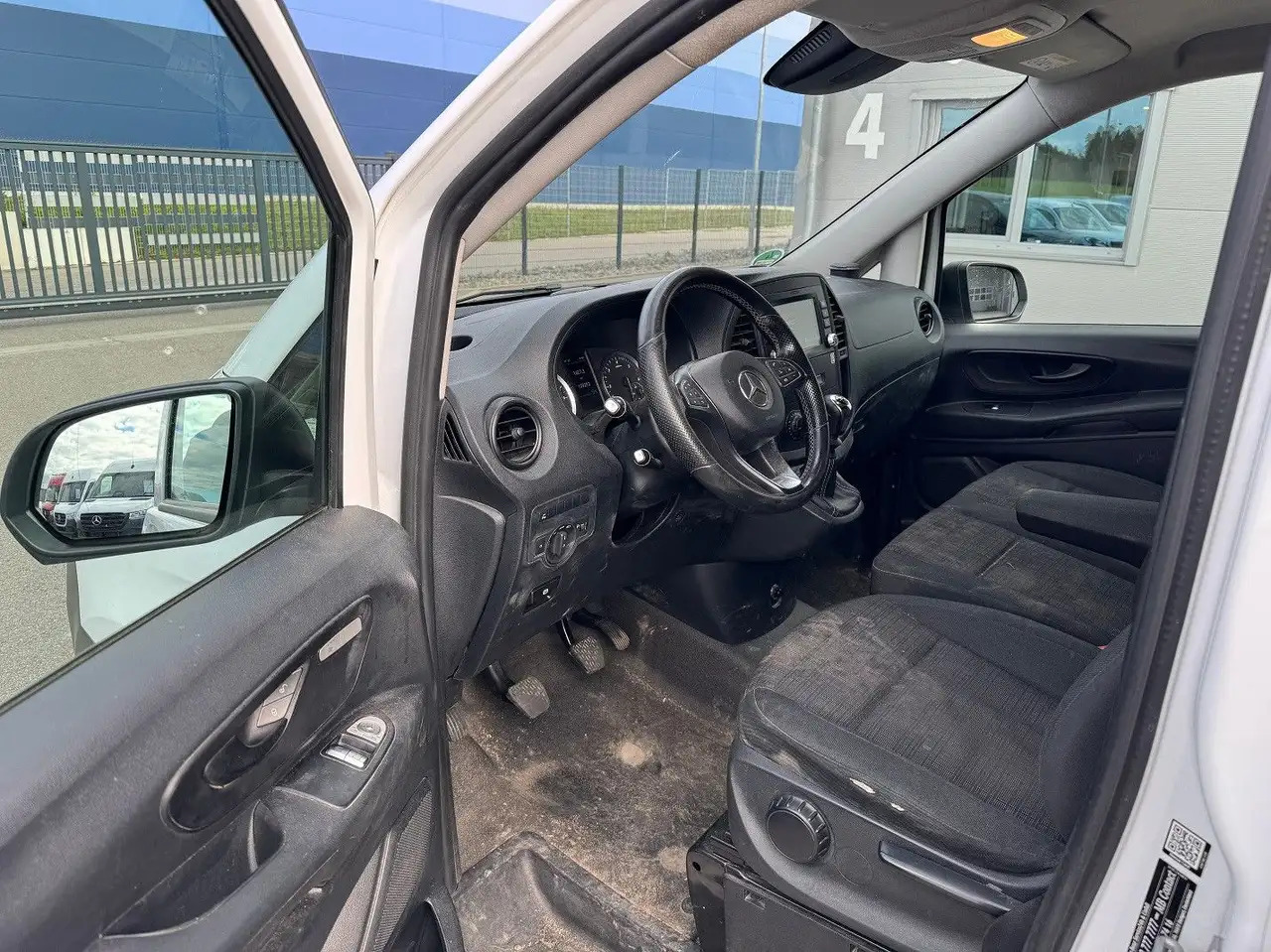 Mercedes-Benz Vito 114 CDI Lang Klima AHK - Furgon: slika 5 Mercedes-Benz Vito 114 CDI Lang Klima AHK - Furgon: slika 5