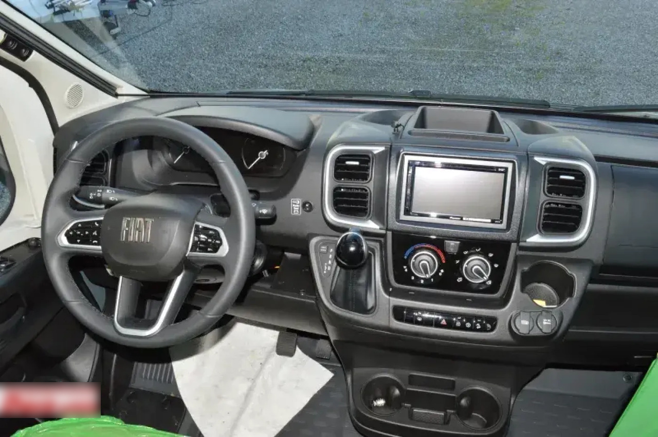 Bürstner B66 TD 690 G B 66 TD 690 Voll ausgestattet - Poluintegrisani kamper: slika 5 Bürstner B66 TD 690 G B 66 TD 690 Voll ausgestattet - Poluintegrisani kamper: slika 5