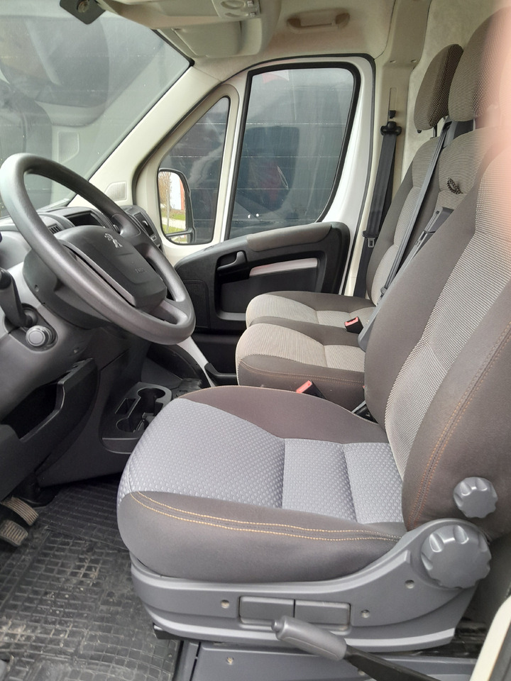 Dostavno vozilo sa zatvorenim sandukom PEUGEOT BOXER 2.2 BlueHDI 350 FT L3H2 Pro: slika 16