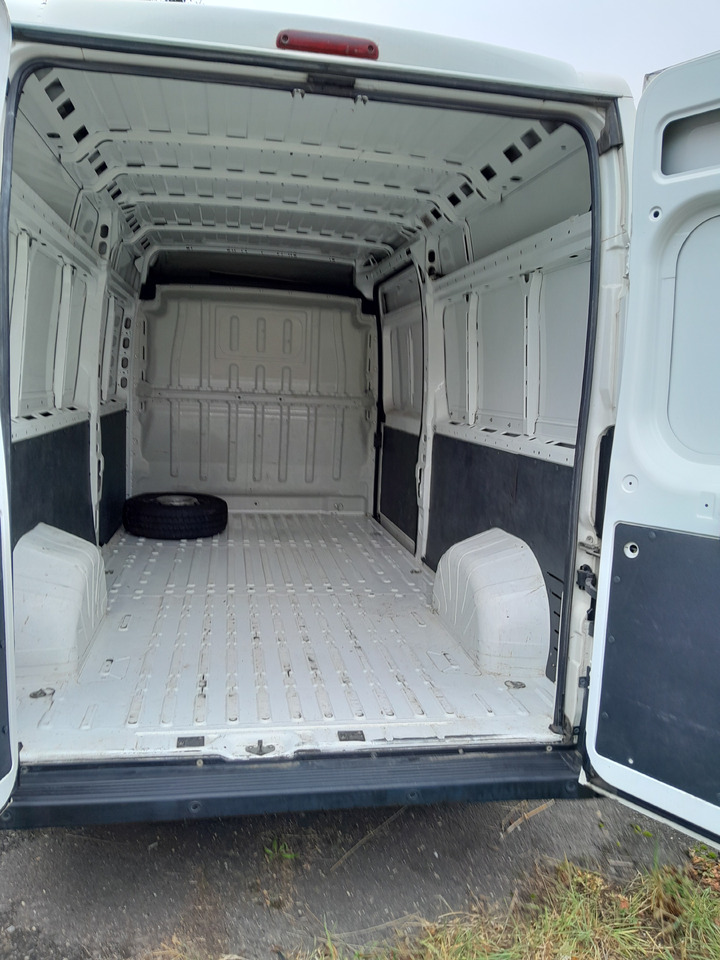 PEUGEOT BOXER 2.2 BlueHDI 350 FT L3H2 Pro - Dostavno vozilo sa zatvorenim sandukom: slika 5 PEUGEOT BOXER 2.2 BlueHDI 350 FT L3H2 Pro - Dostavno vozilo sa zatvorenim sandukom: slika 5
