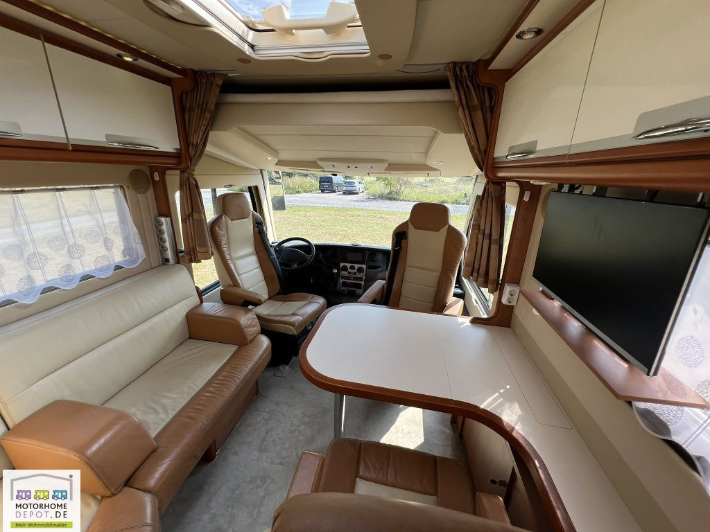 Carthago Liner 62 LE viele Extras - hohe Autarkie - Integrisani kamper: slika 4 Carthago Liner 62 LE viele Extras - hohe Autarkie - Integrisani kamper: slika 4