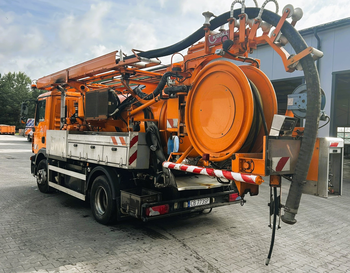 MAN TGM 15.240 - Vakuumska cisterna: slika 1 MAN TGM 15.240 - Vakuumska cisterna: slika 1