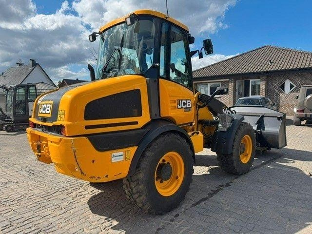 JCB 409 - Utovarivač točkaš: slika 3 JCB 409 - Utovarivač točkaš: slika 3