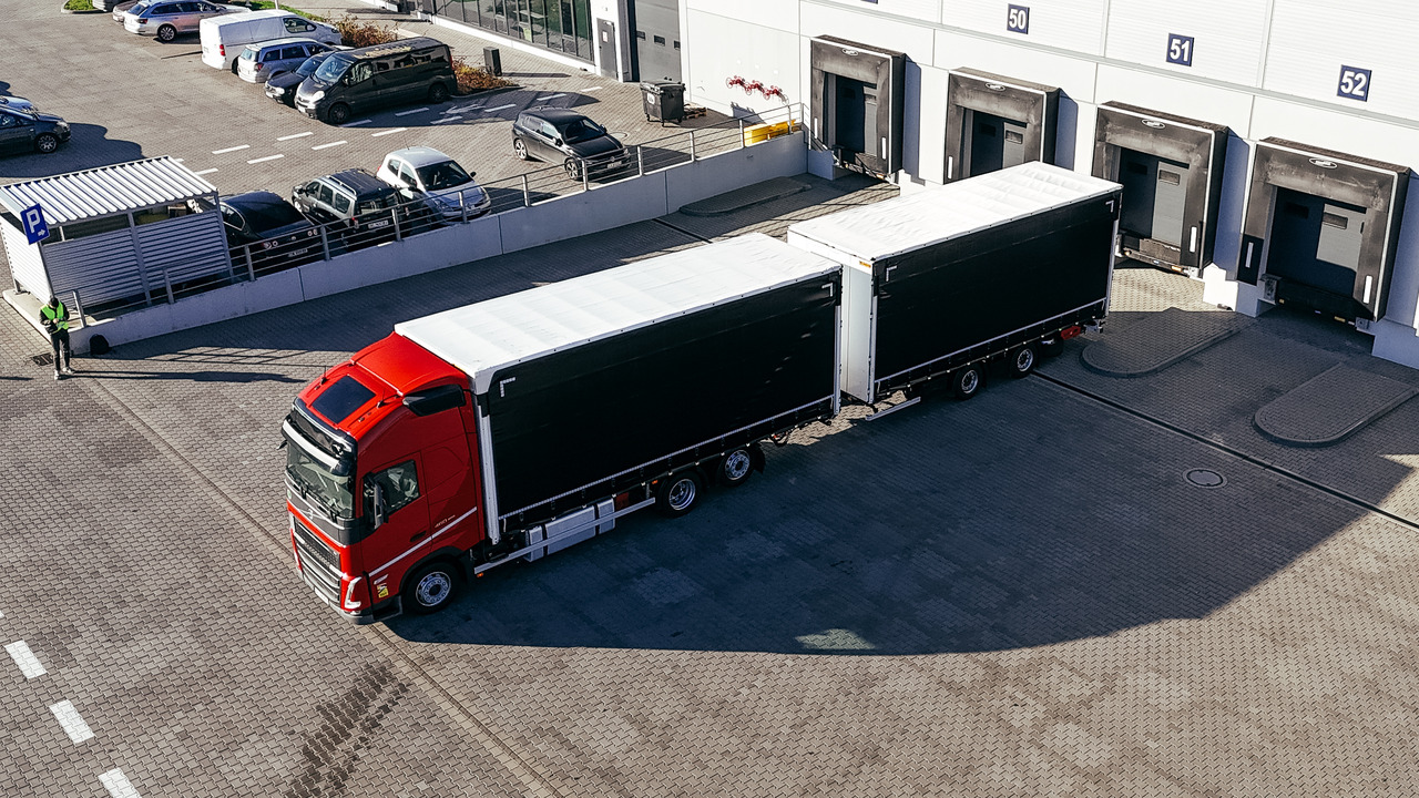 Volvo FH - Kamion sa ceradom: slika 5 Volvo FH - Kamion sa ceradom: slika 5