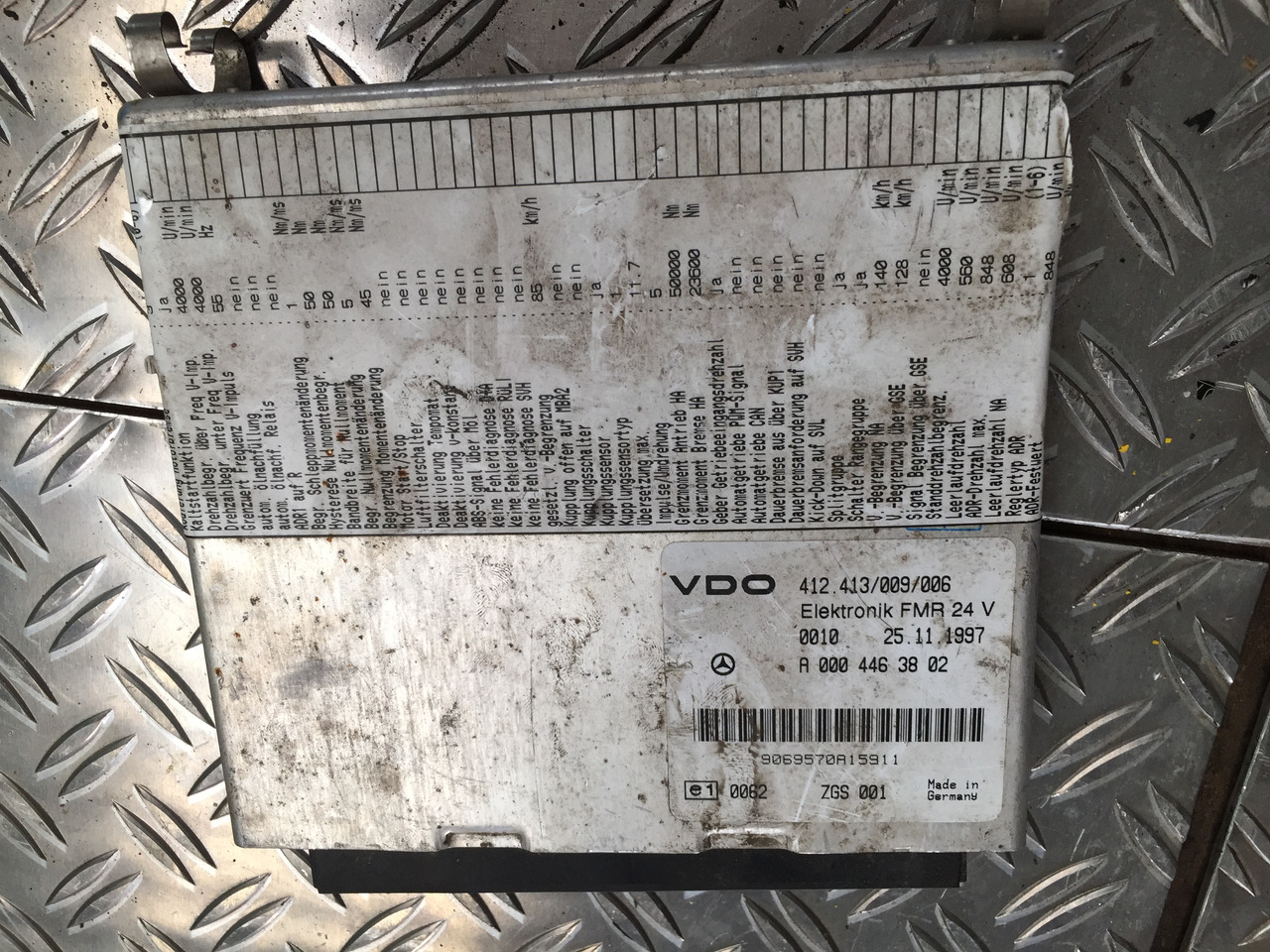 Gebrauchter DB Actros 1843 Steuergerät VDO, Artikel - Nr. : A 000 446 38 02 - Upravljačka jedinica za Kamion: slika 5 Gebrauchter DB Actros 1843 Steuergerät VDO, Artikel - Nr. : A 000 446 38 02 - Upravljačka jedinica za Kamion: slika 5