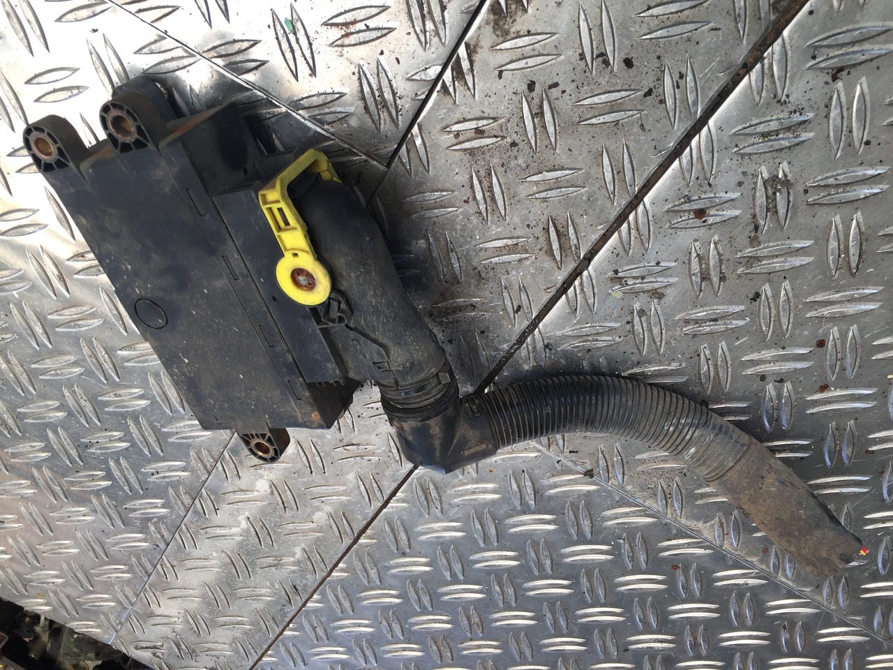 Gebrauchtes AdBlue Steuergerät, MB Atego 8.18, Artikel - Nr. : A 002 540 90 45 - Upravljačka jedinica za Kamion: slika 3 Gebrauchtes AdBlue Steuergerät, MB Atego 8.18, Artikel - Nr. : A 002 540 90 45 - Upravljačka jedinica za Kamion: slika 3