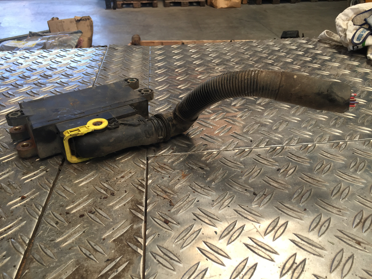 Gebrauchtes AdBlue Steuergerät, MB Atego 8.18, Artikel - Nr. : A 002 540 90 45 - Upravljačka jedinica za Kamion: slika 2 Gebrauchtes AdBlue Steuergerät, MB Atego 8.18, Artikel - Nr. : A 002 540 90 45 - Upravljačka jedinica za Kamion: slika 2