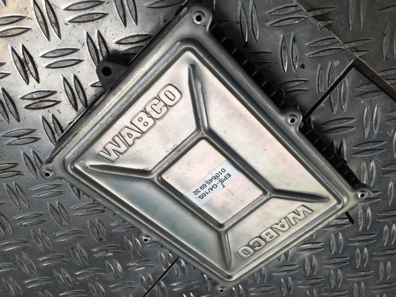 Gebrauchtes DB 1935 SK WABCO - Steuergerät, EBS 4S / 4 M, Artikel - Nr. : 446 100 0130 - Upravljačka jedinica za Kamion: slika 5 Gebrauchtes DB 1935 SK WABCO - Steuergerät, EBS 4S / 4 M, Artikel - Nr. : 446 100 0130 - Upravljačka jedinica za Kamion: slika 5