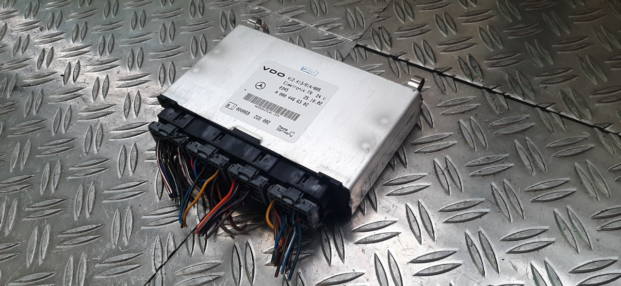 Gebrauchtes MAN Steuergerät, VDO 412.413 / 014 / 005, Artikel - Nr. : A 000 446 63 02 - Upravljačka jedinica za Kamion: slika 1 Gebrauchtes MAN Steuergerät, VDO 412.413 / 014 / 005, Artikel - Nr. : A 000 446 63 02 - Upravljačka jedinica za Kamion: slika 1