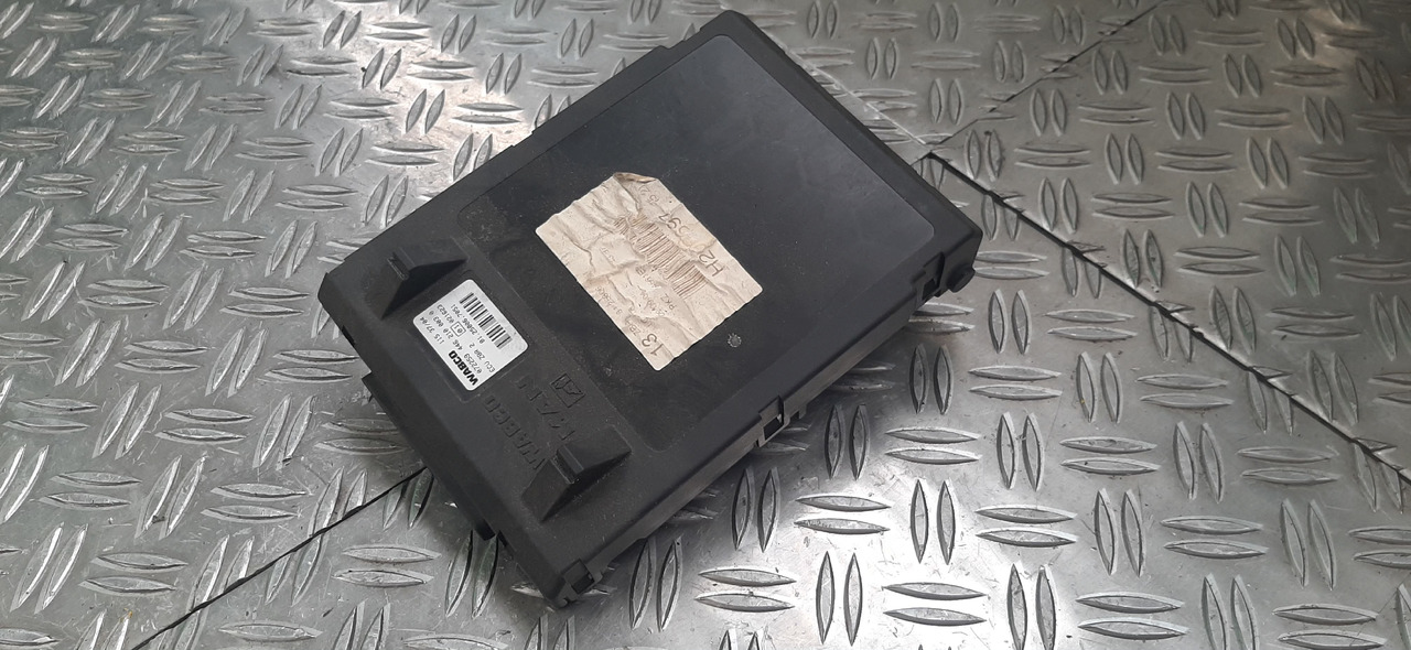 Gebrauchtes MAN, WABCO Steuergerät, Artikel - Nr. : 81.25806 - 7051 - Upravljačka jedinica za Kamion: slika 2 Gebrauchtes MAN, WABCO Steuergerät, Artikel - Nr. : 81.25806 - 7051 - Upravljačka jedinica za Kamion: slika 2