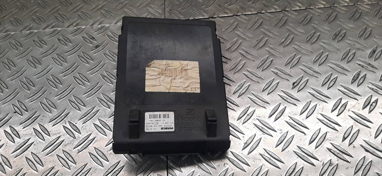 Gebrauchtes MAN, WABCO Steuergerät, Artikel - Nr. : 81.25806 - 7051 - Upravljačka jedinica za Kamion: slika 1 Gebrauchtes MAN, WABCO Steuergerät, Artikel - Nr. : 81.25806 - 7051 - Upravljačka jedinica za Kamion: slika 1