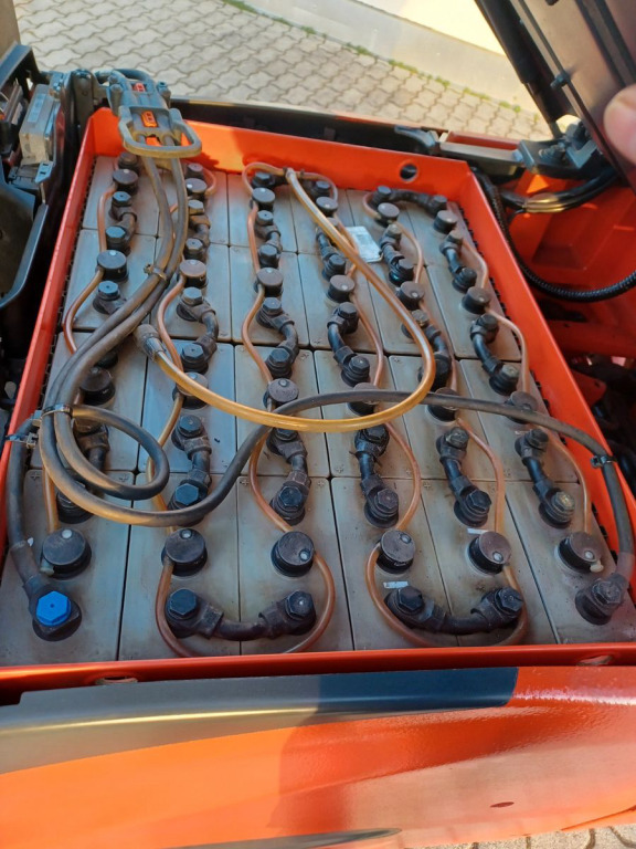 Linde E 20 PH -02 Duplexmast, Seitenschieber - Električni viljuškar: slika 5 Linde E 20 PH -02 Duplexmast, Seitenschieber - Električni viljuškar: slika 5