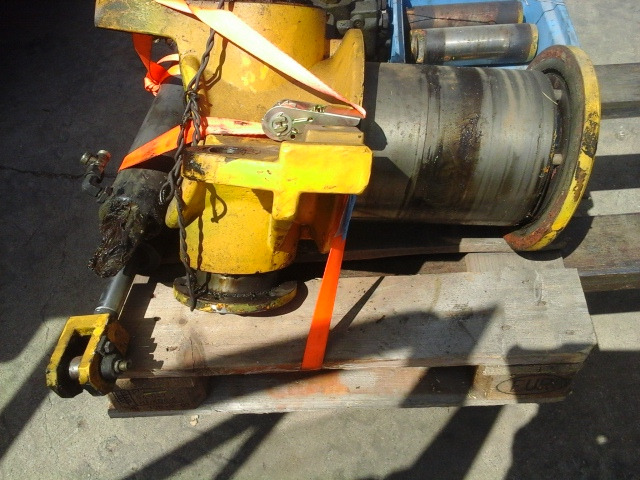 VOLVO L 40 B Drehbock / Drehdurchführung - Hidraulika za Građevinska mašina: slika 1 VOLVO L 40 B Drehbock / Drehdurchführung - Hidraulika za Građevinska mašina: slika 1