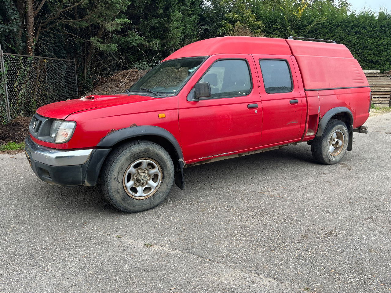 Nissan 4x4 - Pikap: slika 1 Nissan 4x4 - Pikap: slika 1