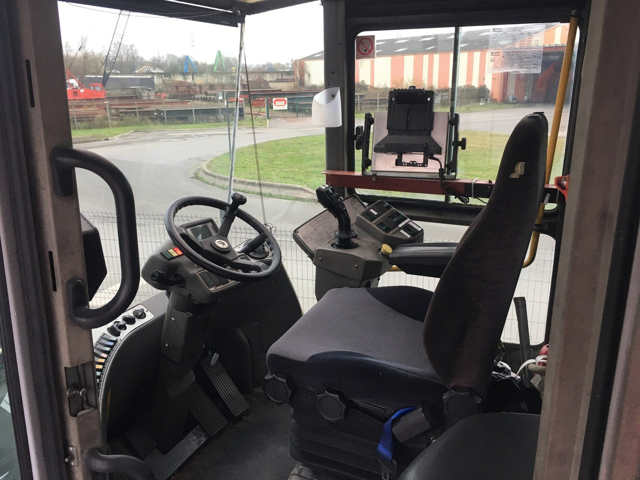 KALMAR DRD 450 80 S5XS - Dizalica za kontejnere: slika 5 KALMAR DRD 450 80 S5XS - Dizalica za kontejnere: slika 5