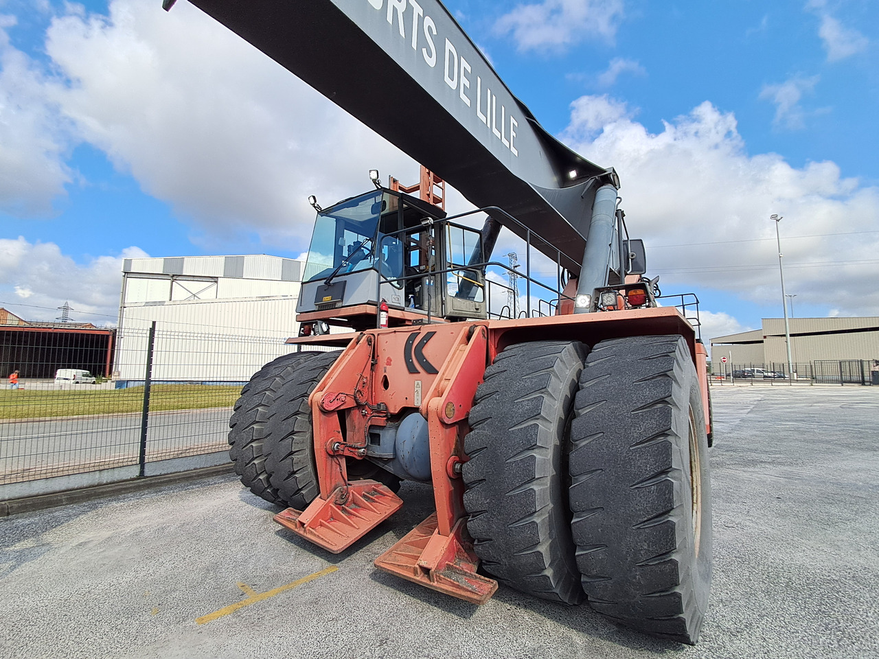 KALMAR DRD 450 80 S5XS - Dizalica za kontejnere: slika 2 KALMAR DRD 450 80 S5XS - Dizalica za kontejnere: slika 2