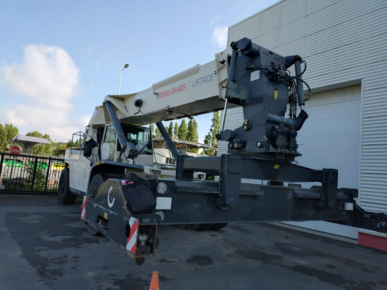 KONECRANES LiftAce 5-31 - Dizalica za kontejnere: slika 1 KONECRANES LiftAce 5-31 - Dizalica za kontejnere: slika 1