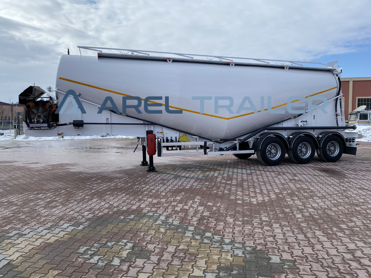 AREL TRAILER V TYPE SILO CEMENT TANK TRAILER from MANUFACTURER COMPANY - Silo cisterna: slika 4 AREL TRAILER V TYPE SILO CEMENT TANK TRAILER from MANUFACTURER COMPANY - Silo cisterna: slika 4