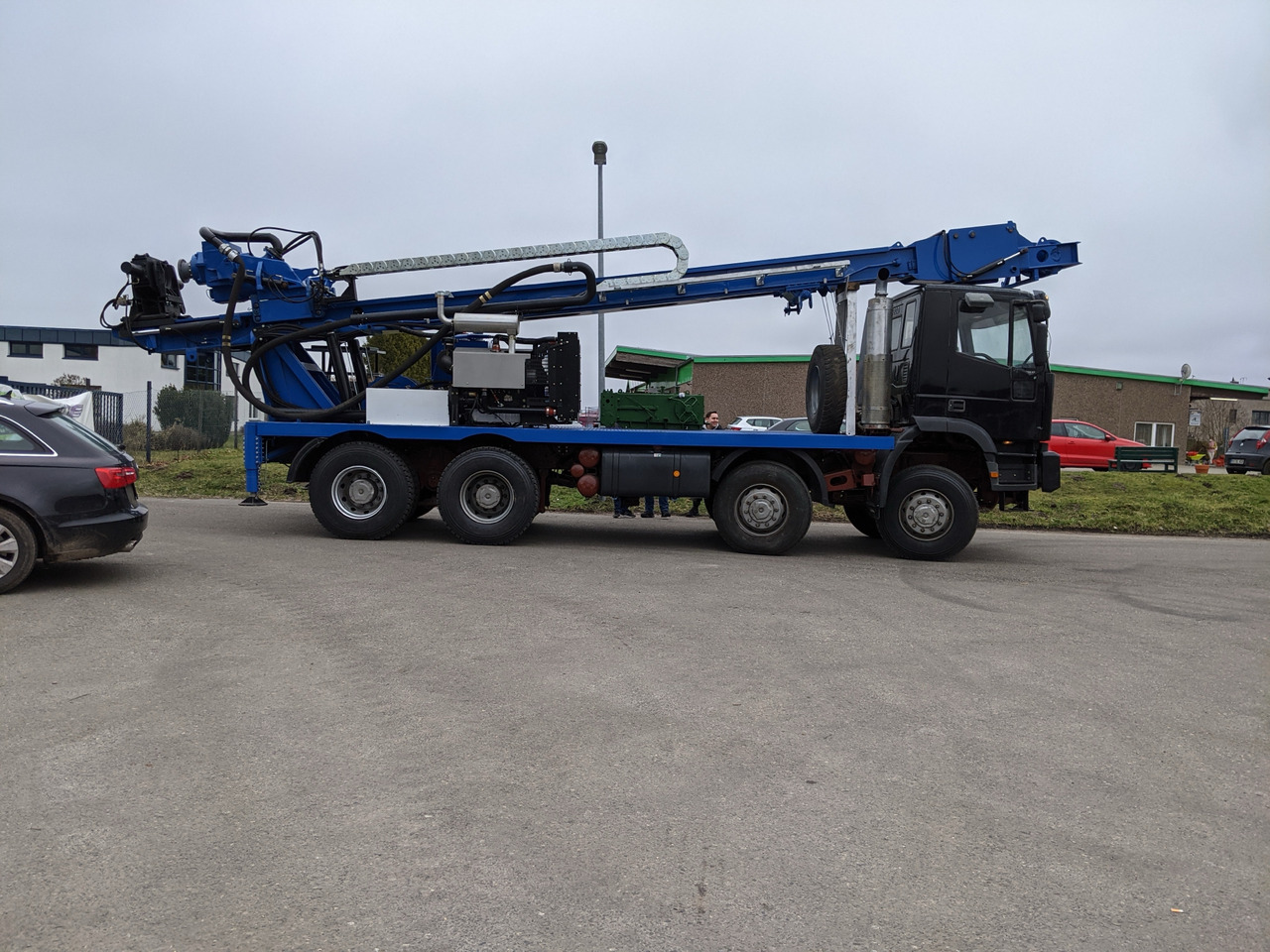 Bohak KL900 - Veliki kamon za bušenje: slika 1 Bohak KL900 - Veliki kamon za bušenje: slika 1