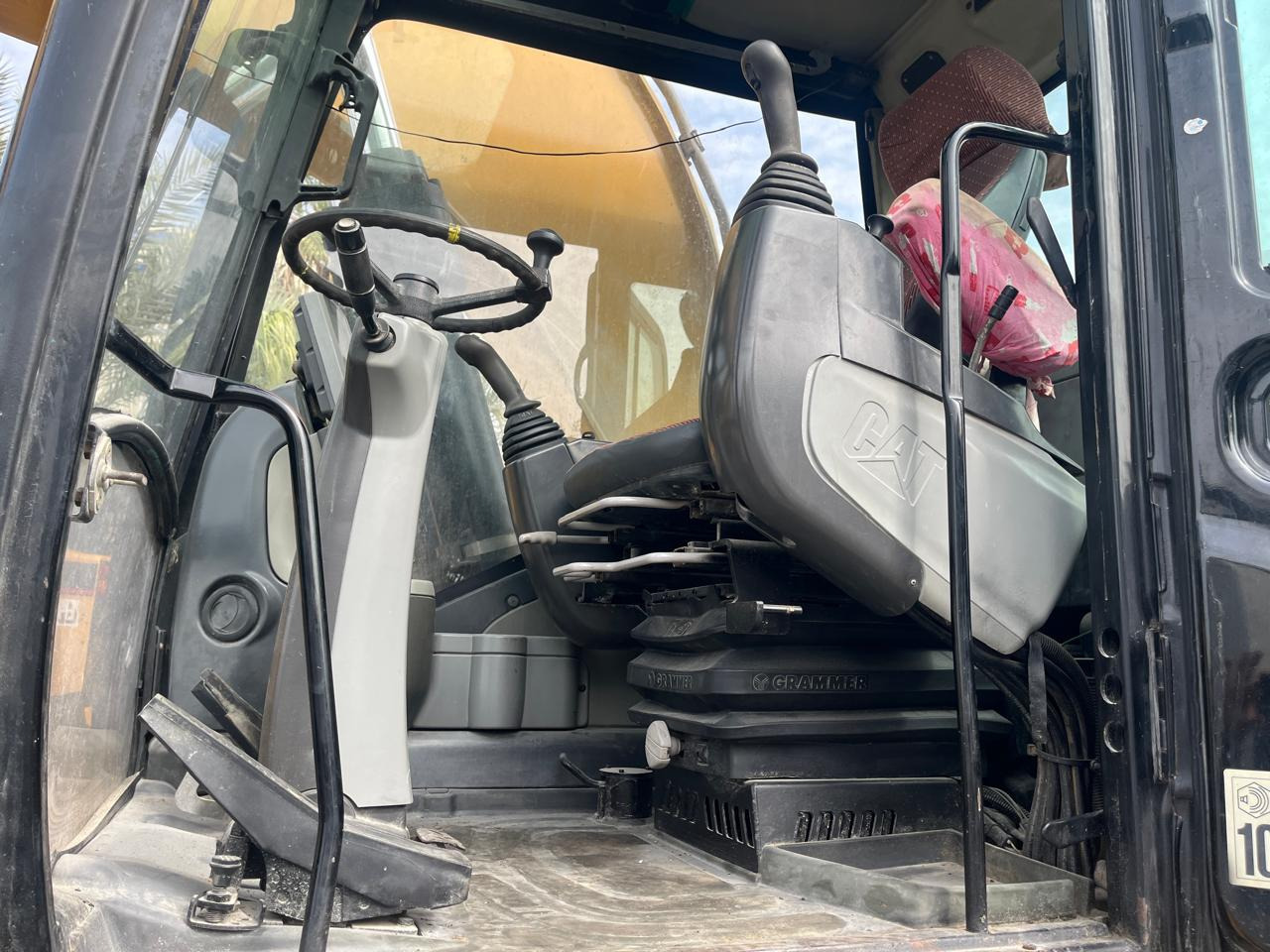 CATERPILLAR M318D - Bager točkaš: slika 2 CATERPILLAR M318D - Bager točkaš: slika 2