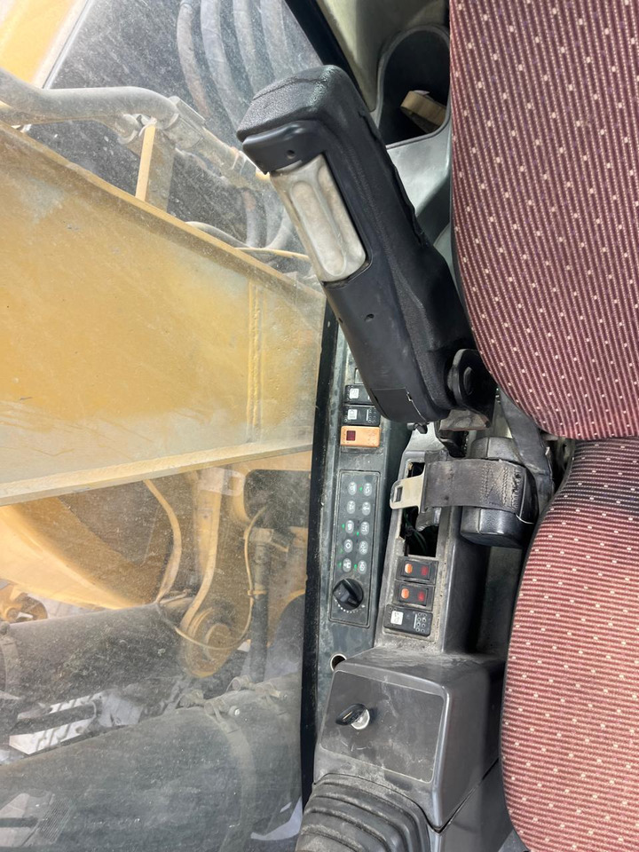 CATERPILLAR M318D - Bager točkaš: slika 4 CATERPILLAR M318D - Bager točkaš: slika 4