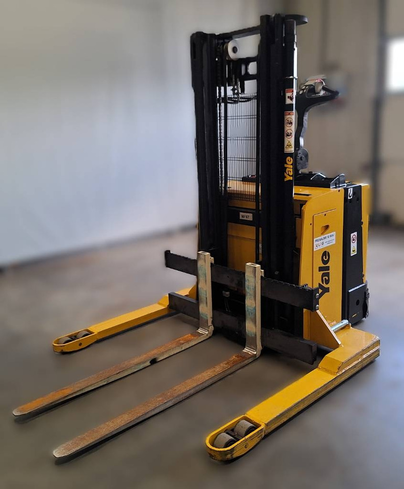 Yale MS 15x IL - Viljuškar: slika 2 Yale MS 15x IL - Viljuškar: slika 2