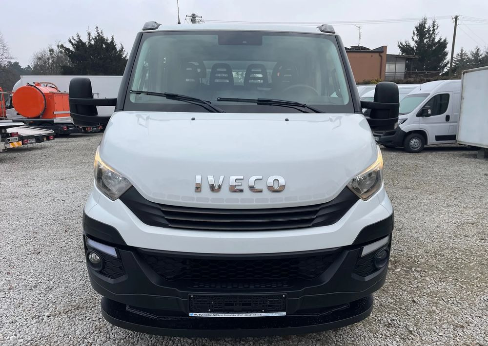Iveco Daily 70C18 Hi-Matic Pomoc drogowa Holownik 2018r - Šlep vozilo: slika 2 Iveco Daily 70C18 Hi-Matic Pomoc drogowa Holownik 2018r - Šlep vozilo: slika 2
