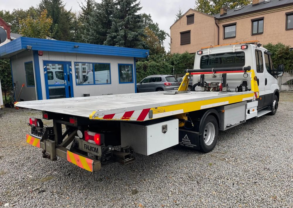 Iveco Daily 70C18 Pomoc drogowa Laweta 2017r - Šlep vozilo: slika 5 Iveco Daily 70C18 Pomoc drogowa Laweta 2017r - Šlep vozilo: slika 5