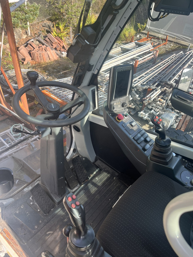 SENNEBOGEN 643 M - Autodizalica: slika 4 SENNEBOGEN 643 M - Autodizalica: slika 4