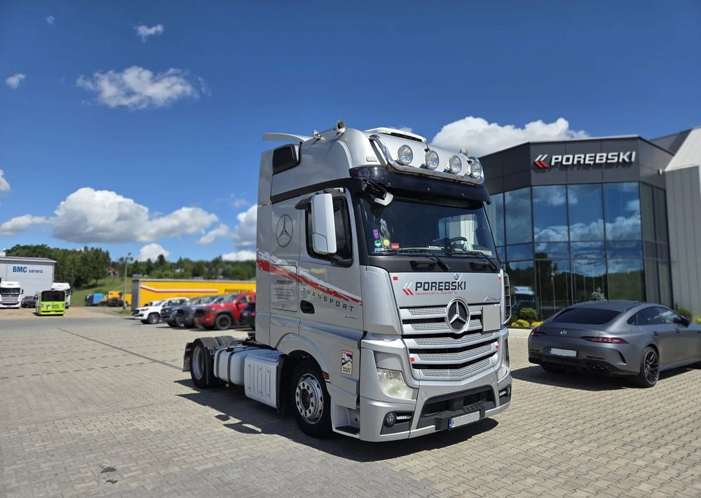 Mercedes-Benz ACTROS 1845 - Tegljač: slika 1 Mercedes-Benz ACTROS 1845 - Tegljač: slika 1