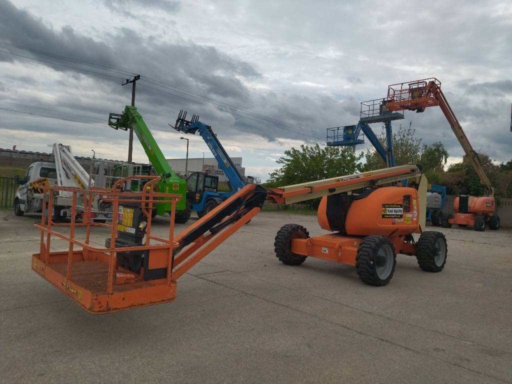 JLG 600 AJ - Zglobna platforma: slika 1 JLG 600 AJ - Zglobna platforma: slika 1