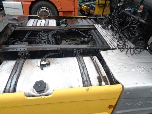 MAN XXL 520, Retarder, deutsches Fahrzeug - Tegljač: slika 4 MAN XXL 520, Retarder, deutsches Fahrzeug - Tegljač: slika 4