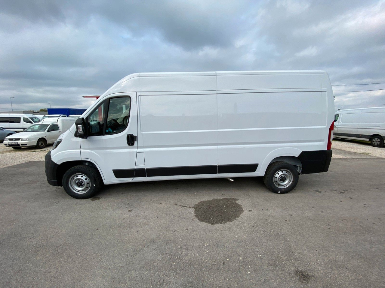 Citroën Jumper Kasten Hochraum 35 L3H2 BlueHDi 140 - Furgon: slika 3 Citroën Jumper Kasten Hochraum 35 L3H2 BlueHDi 140 - Furgon: slika 3