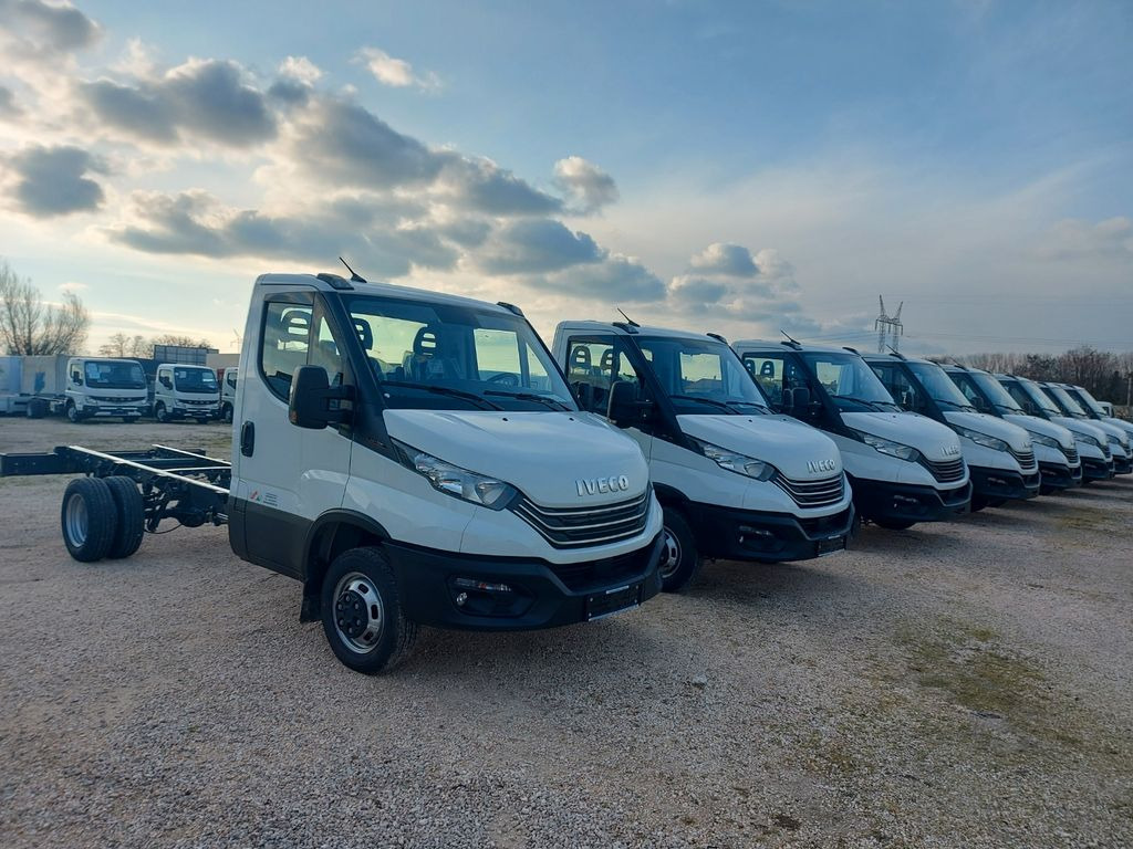 Iveco Daily 35C16 Fahrgestell Wählbar Aufbau Euro6E Iveco Daily 35C16 Fahrgestell Wählbar Aufbau Euro6E - Kamion sa golom šasijom i zatvorenom kabinom, Kamion sa dizalicom: slika 1 Iveco Daily 35C16 Fahrgestell Wählbar Aufbau Euro6E Iveco Daily 35C16 Fahrgestell Wählbar Aufbau Euro6E - Kamion sa golom šasijom i zatvorenom kabinom, Kamion sa dizalicom: slika 1