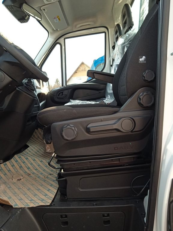 Iveco Daily 35C18H Dreiseitenkipper Iveco Daily 35C18H Dreiseitenkipper - Dostavno vozilo kiper: slika 4 Iveco Daily 35C18H Dreiseitenkipper Iveco Daily 35C18H Dreiseitenkipper - Dostavno vozilo kiper: slika 4