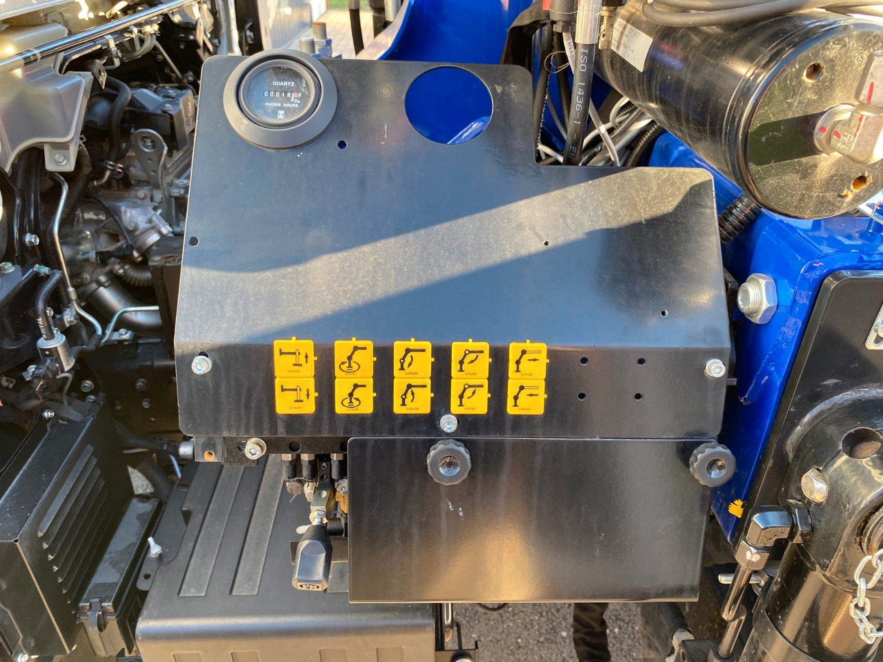 Lizing  Mitsubishi FUSO CANTER 6C18 4WD PRITSCHE+PM 6522P KRAN Mitsubishi FUSO CANTER 6C18 4WD PRITSCHE+PM 6522P KRAN: slika 11