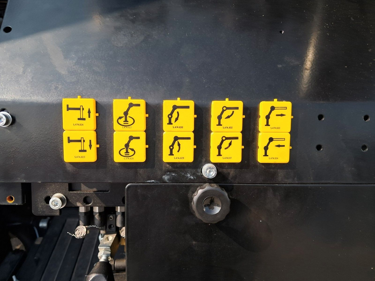 Lizing  Mitsubishi FUSO CANTER 6C18 4WD PRITSCHE+PM 6522P KRAN Mitsubishi FUSO CANTER 6C18 4WD PRITSCHE+PM 6522P KRAN: slika 28