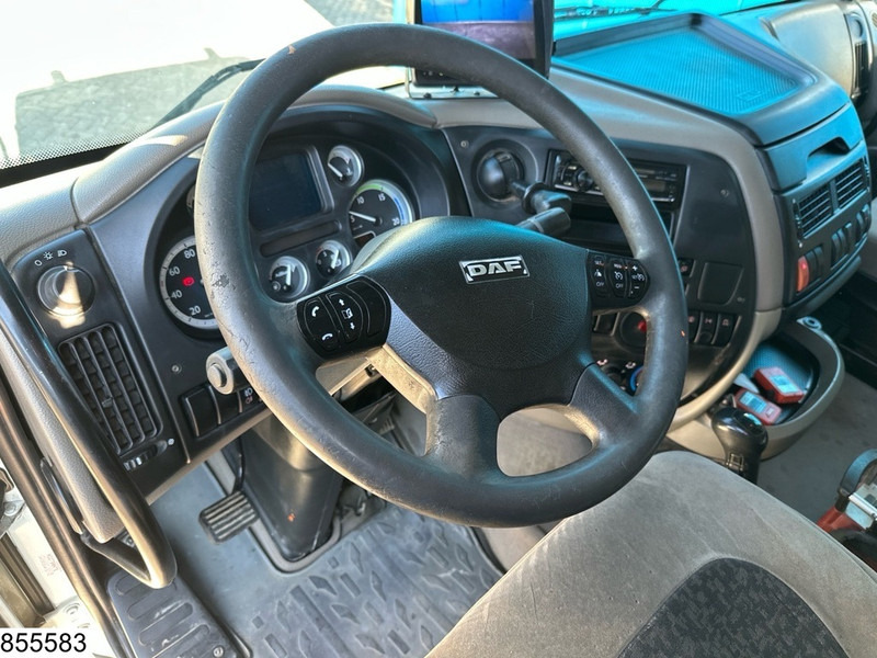 DAF XF 410 6x2, Fassi, Retarder, Remote - Kamion sa tovarnim sandukom, Kamion sa dizalicom: slika 5 DAF XF 410 6x2, Fassi, Retarder, Remote - Kamion sa tovarnim sandukom, Kamion sa dizalicom: slika 5