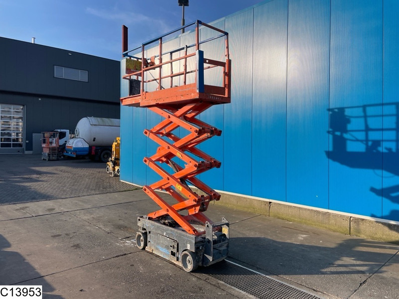 Genie GS1932 7.8M, 227KG, 322h - Lift u obliku makaza: slika 4 Genie GS1932 7.8M, 227KG, 322h - Lift u obliku makaza: slika 4