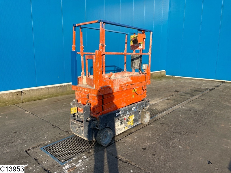 Genie GS1932 7.8M, 227KG, 322h - Lift u obliku makaza: slika 3 Genie GS1932 7.8M, 227KG, 322h - Lift u obliku makaza: slika 3