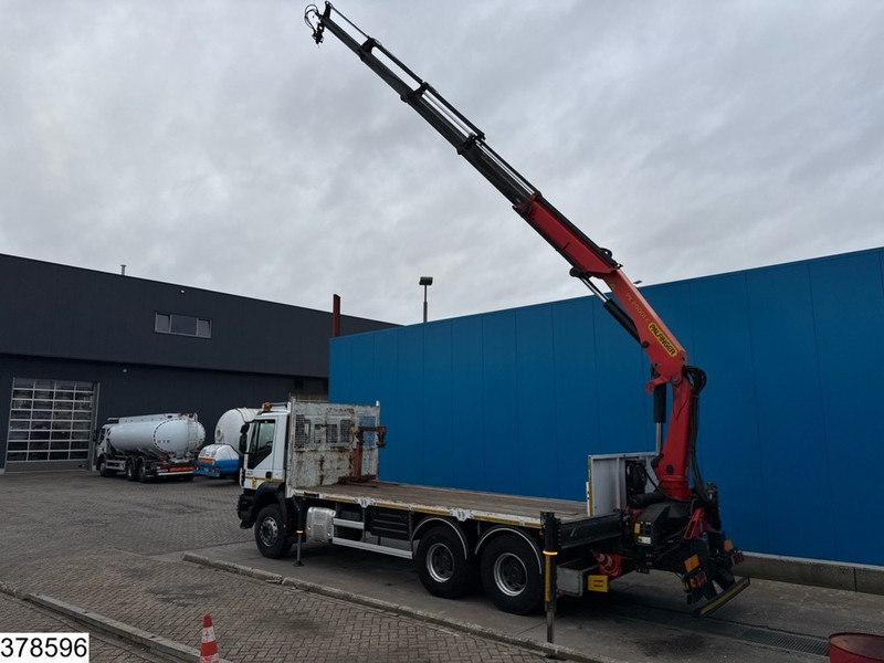 Iveco Trakker 360 6X4, EURO 6, Palfinger, Remote, Steel suspension - Kamion sa tovarnim sandukom, Kamion sa dizalicom: slika 4 Iveco Trakker 360 6X4, EURO 6, Palfinger, Remote, Steel suspension - Kamion sa tovarnim sandukom, Kamion sa dizalicom: slika 4