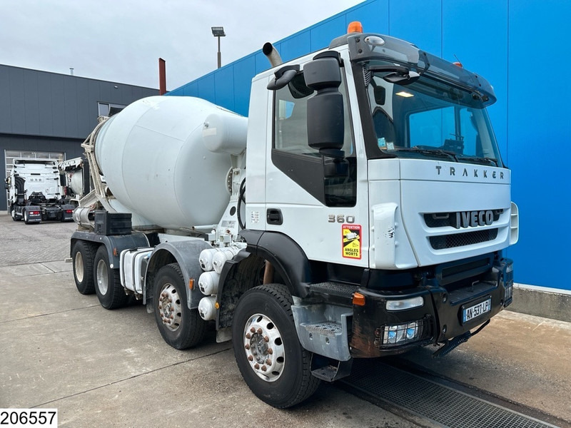 Iveco Trakker 360 8x4, EURO 5, CIFA mixer - Mikser za beton: slika 3 Iveco Trakker 360 8x4, EURO 5, CIFA mixer - Mikser za beton: slika 3