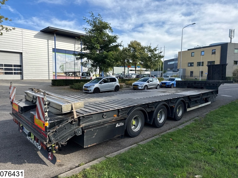 Lecinena Semie 42,000 kg, steering axle - Niska poluprikolica za prevoz: slika 5 Lecinena Semie 42,000 kg, steering axle - Niska poluprikolica za prevoz: slika 5