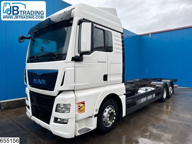 MAN TGX 26 440 6X2, EURO 6, Dhollandia, BDF - Kamion za prevoz kontejnera/ Kamion sa promenjivim sandukom: slika 1 MAN TGX 26 440 6X2, EURO 6, Dhollandia, BDF - Kamion za prevoz kontejnera/ Kamion sa promenjivim sandukom: slika 1